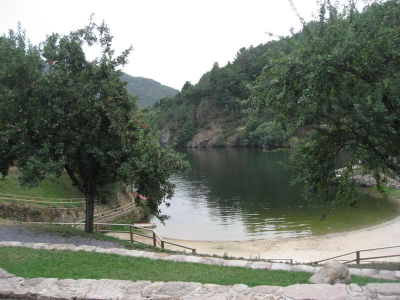 Ribera Sacra Villa Ferreira de Panton Bagian luar foto