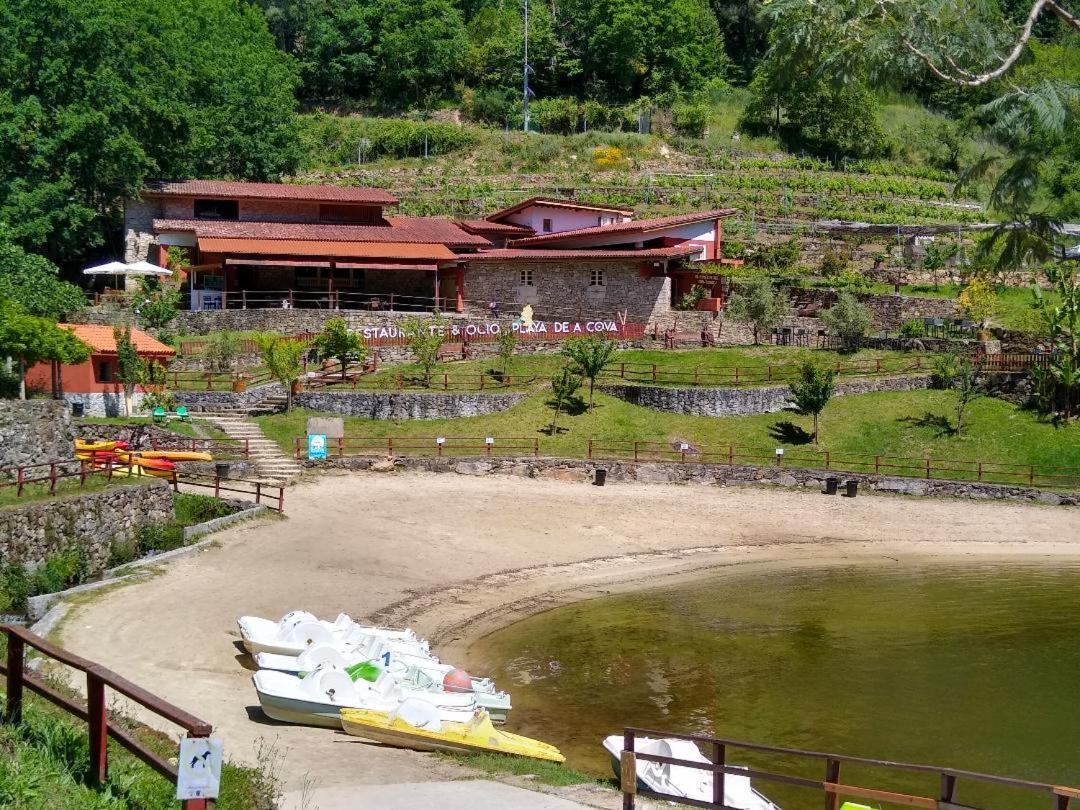 Ribera Sacra Villa Ferreira de Panton Bagian luar foto